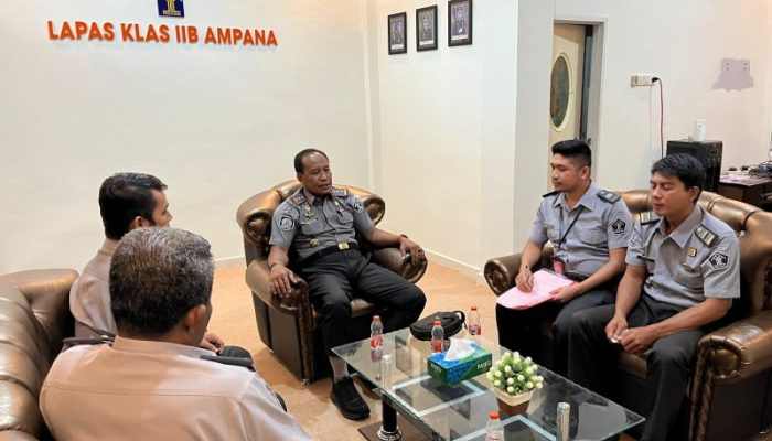 Kalapas Ampana Pimpin Rapat Pembentukan Rumah Singgah Griya Abhipraya Bagi Klien Pemasyarakatan