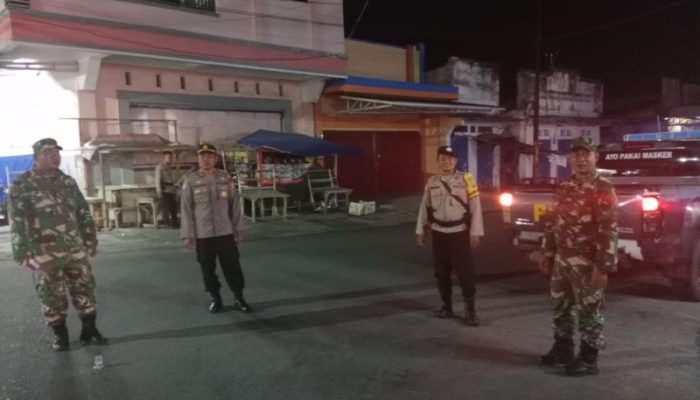 Kompak, Polsek Ampana Kota dan Koramil Ratolindo Gelar Patroli Gabungan Jaga Kamtibmas