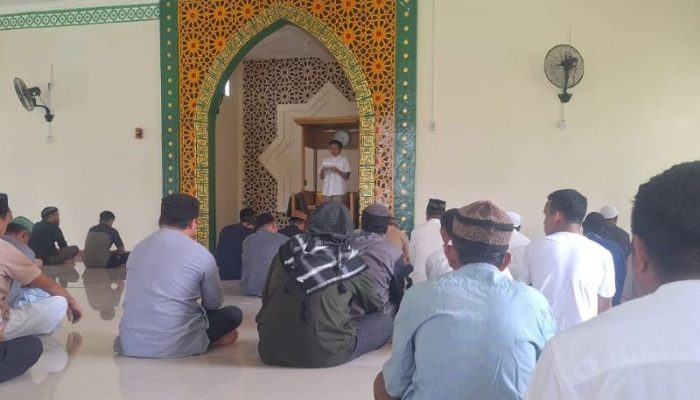 Warga Binaan Lapas Ampana Khusyuk Laksanakan Sholat Jumat Berjamaah