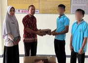 Lapas Ampana Bagikan Tempat Makan untuk WBP(1)